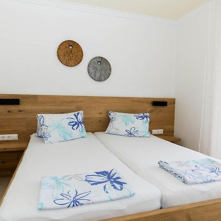 Apartmani Dea 茨里克韦尼察 外观 照片